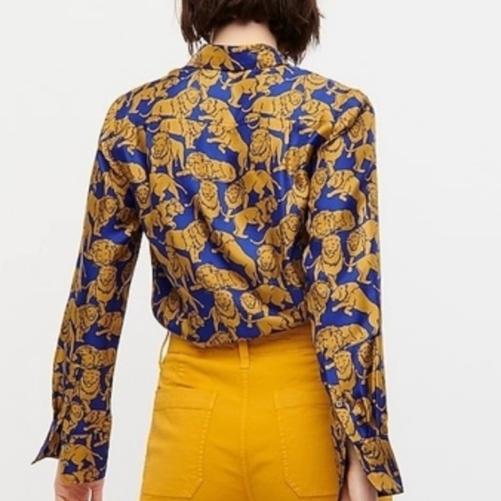 J.Crew Collection Royal Blue Gold
Lion Print Silk Shirt Blouse Size 0 - Picture 4 of 14